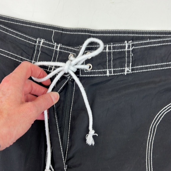 Denver Hayes y2k black casual pants with white stitching - Picture 2 of 9